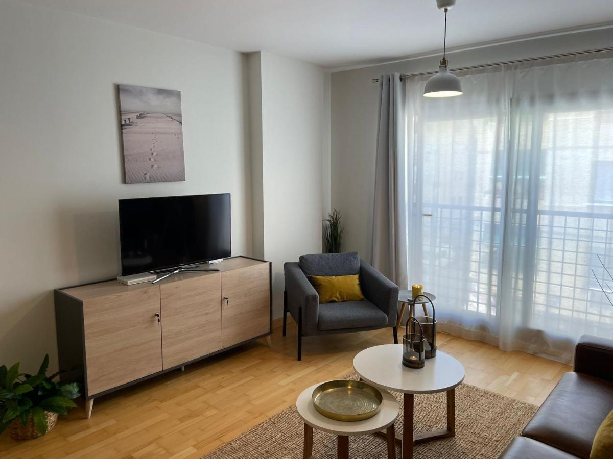 A Space That Feels Like Home With Private Parking مالقة المظهر الخارجي الصورة